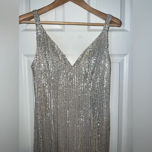 👗 NWT! Mac Duggal Sequin High Scoop Back Dress - Picture 8 of 11